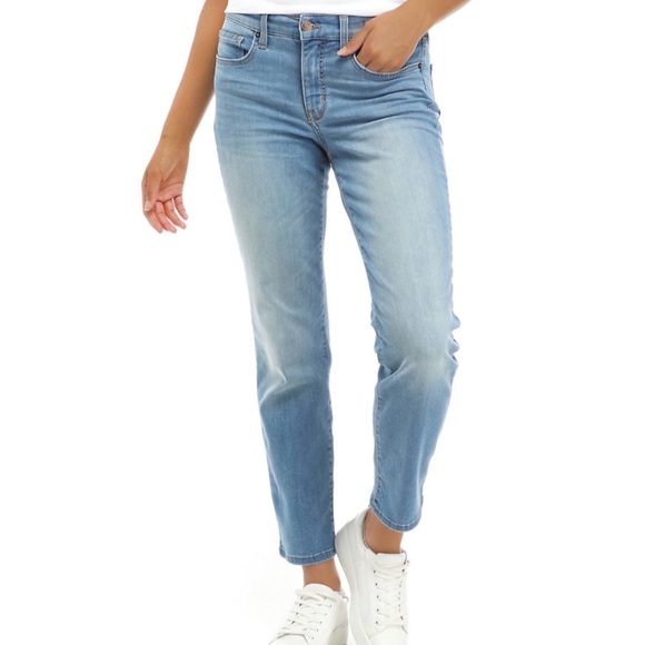 crown & ivy Denim - NWT Crown & Ivy Mid Rise Straight Jeans Size 8